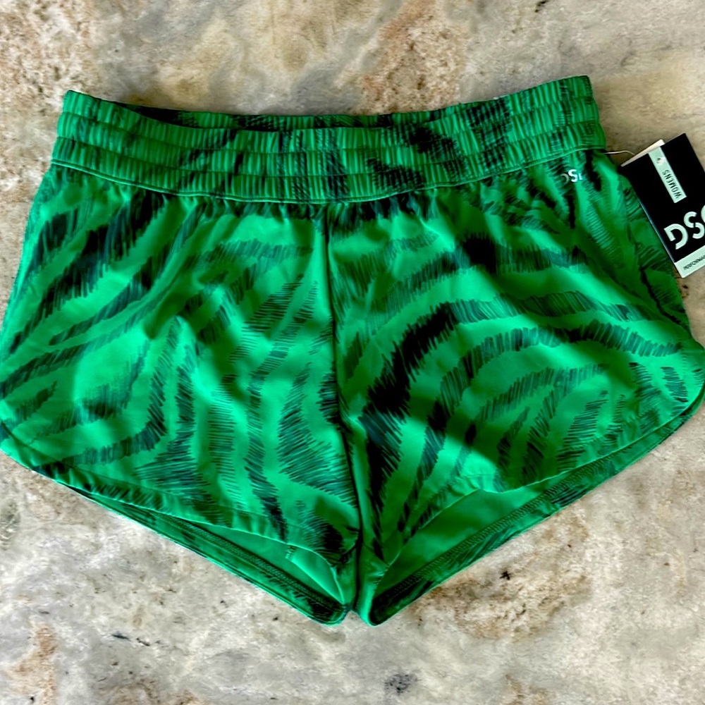 DSG moisture wicking lined athletic shorts size small